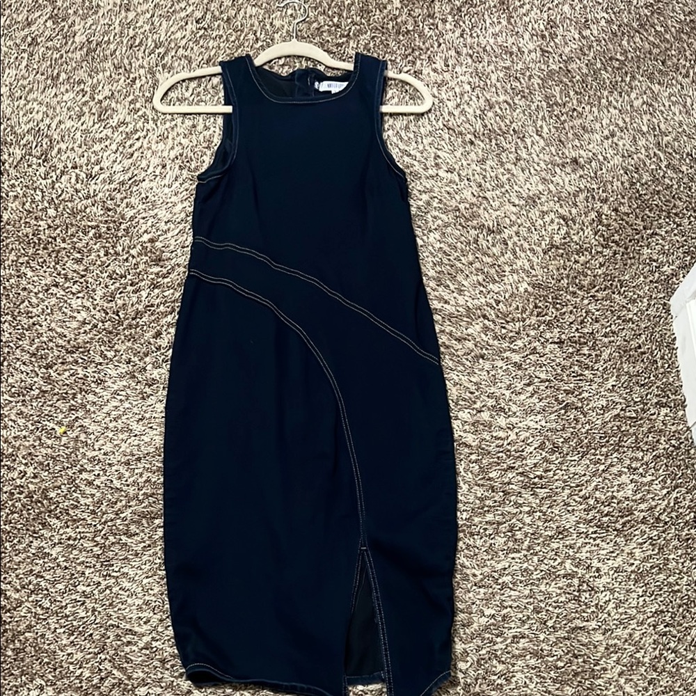 Elegant Black Sleeveless Dress